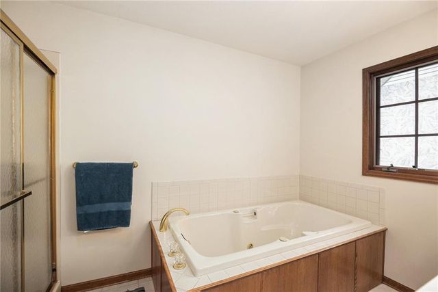 4001 N 37th Street, St Joseph, MO 64506