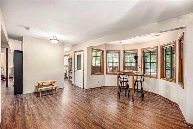 4001 N 37th Street, St Joseph, MO 64506