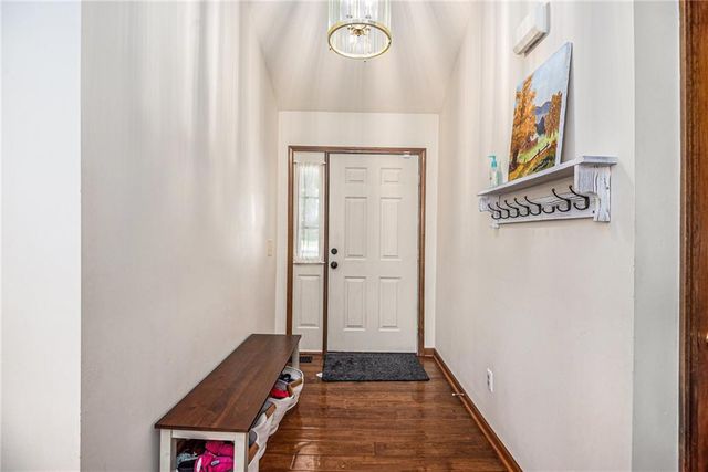 4001 N 37th Street, St Joseph, MO 64506