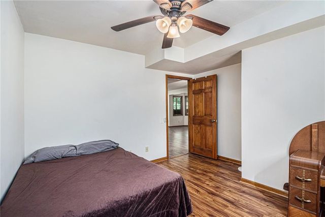 4001 N 37th Street, St Joseph, MO 64506