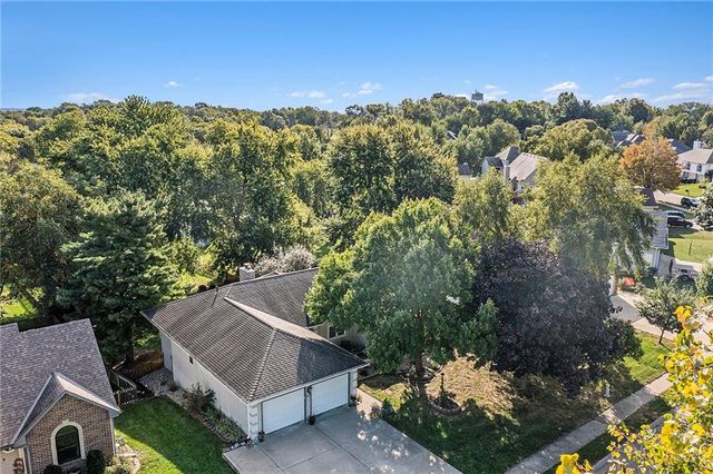 4001 N 37th Street, St Joseph, MO 64506