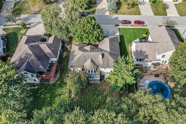 4001 N 37th Street, St Joseph, MO 64506