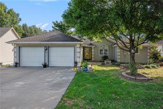 4001 N 37th Street, St Joseph, MO 64506