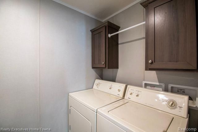 29310 Jamestown Dr, Chesterfield, MI 48051