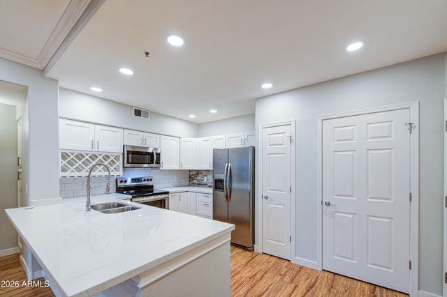 20100 N 78TH Place 1165, Scottsdale, AZ 85255
