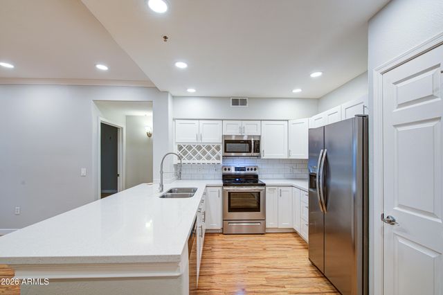 20100 N 78TH Place 1165, Scottsdale, AZ 85255