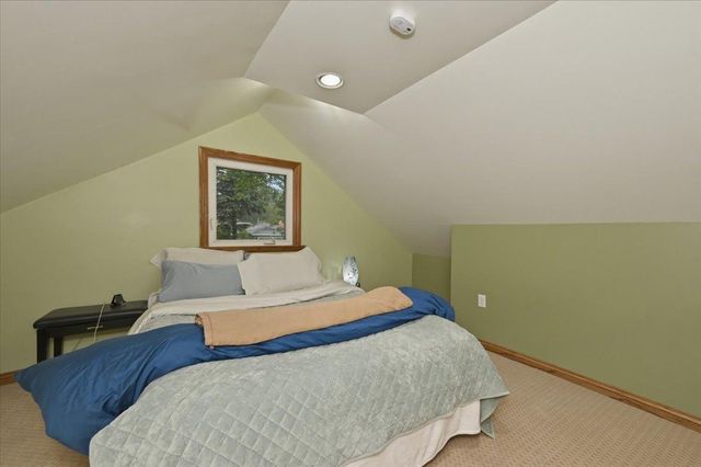 2862 Wellington Street, Duluth, MN 55806