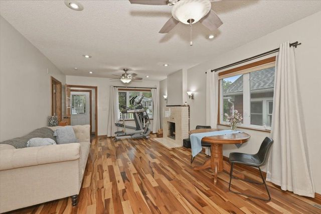 2862 Wellington Street, Duluth, MN 55806