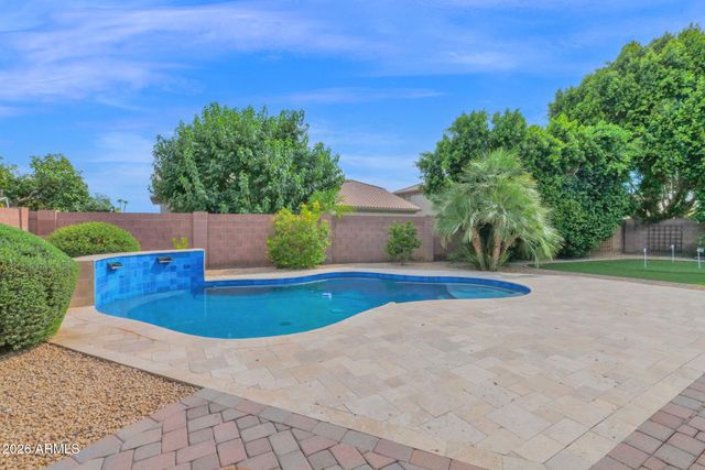 5559 E SHEENA Drive, Scottsdale, AZ 85254