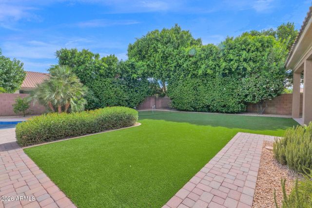 5559 E SHEENA Drive, Scottsdale, AZ 85254