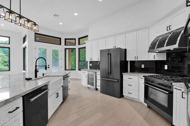 5559 E SHEENA Drive, Scottsdale, AZ 85254