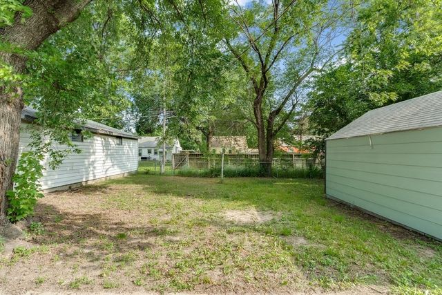 1917 E 24th St N, Wichita, KS 67219