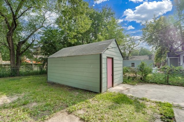 1917 E 24th St N, Wichita, KS 67219