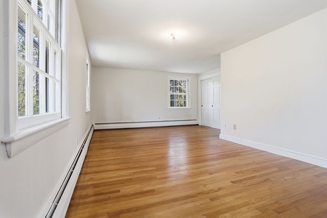 76 Alcott St, Acton, MA 01720