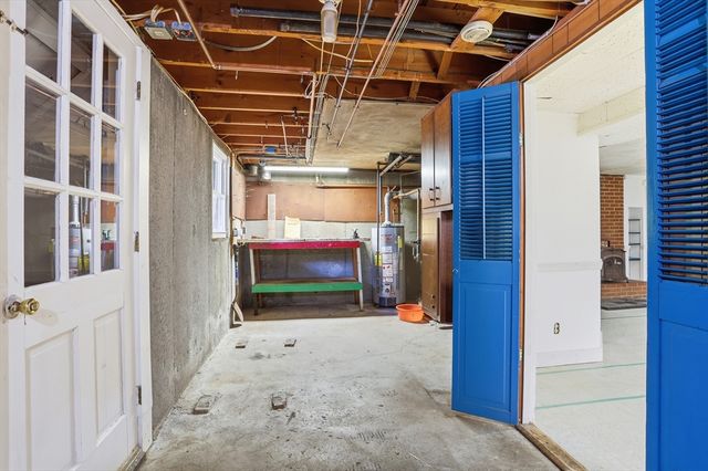 76 Alcott St, Acton, MA 01720