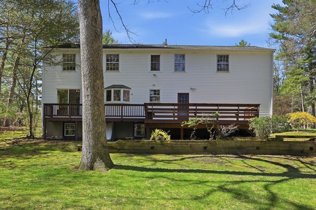 76 Alcott St, Acton, MA 01720