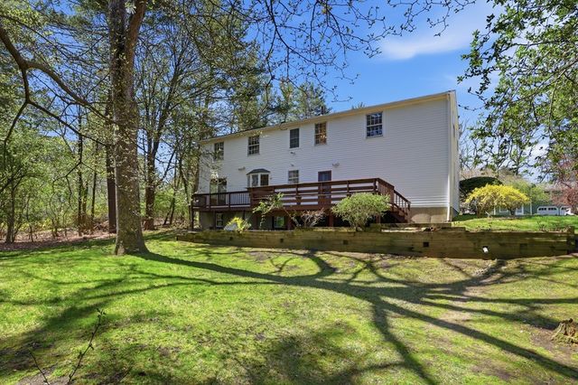 76 Alcott St, Acton, MA 01720