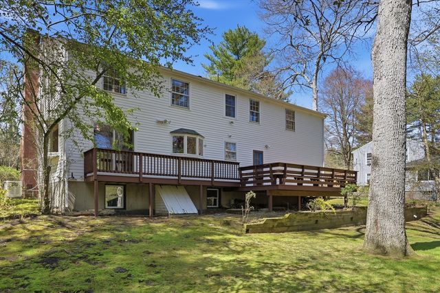 76 Alcott St, Acton, MA 01720