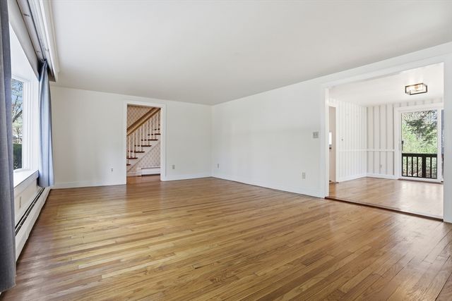 76 Alcott St, Acton, MA 01720