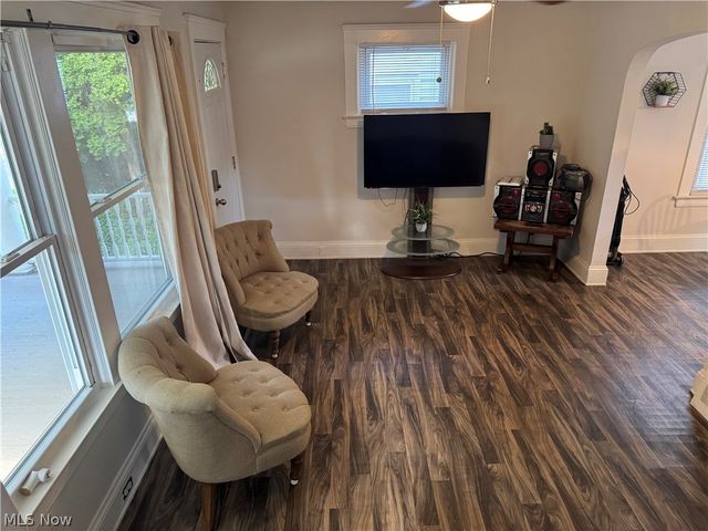 2311 Montclair Avenue, Cleveland, OH 44109