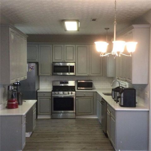 5679 Jubilant Drive, Rex, GA 30273