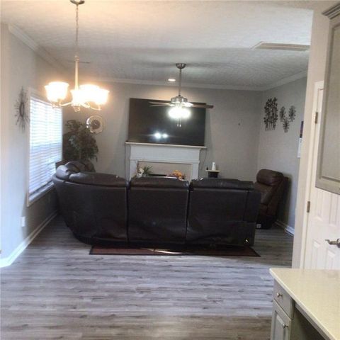 5679 Jubilant Drive, Rex, GA 30273