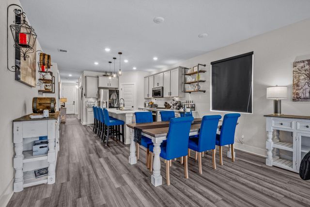 307 Gray Fox LOOP, Hutto, TX 78634