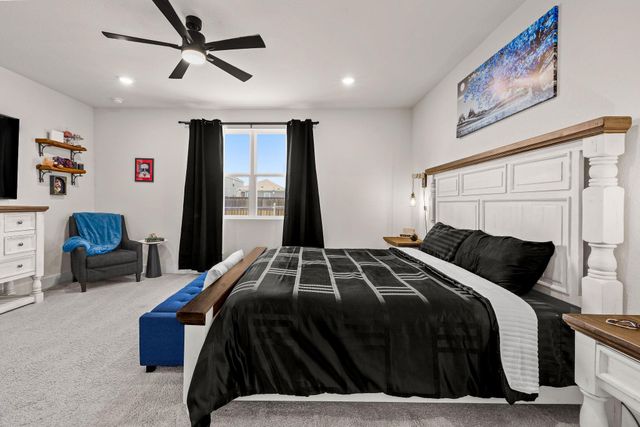 307 Gray Fox LOOP, Hutto, TX 78634