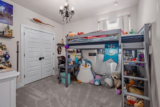 307 Gray Fox LOOP, Hutto, TX 78634