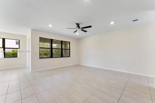 2485 Primrose Place, Oakland Park, FL 33309