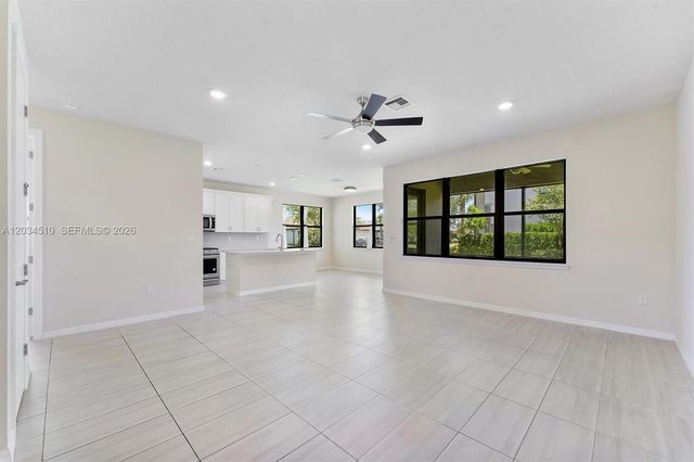 2485 Primrose Place, Oakland Park, FL 33309