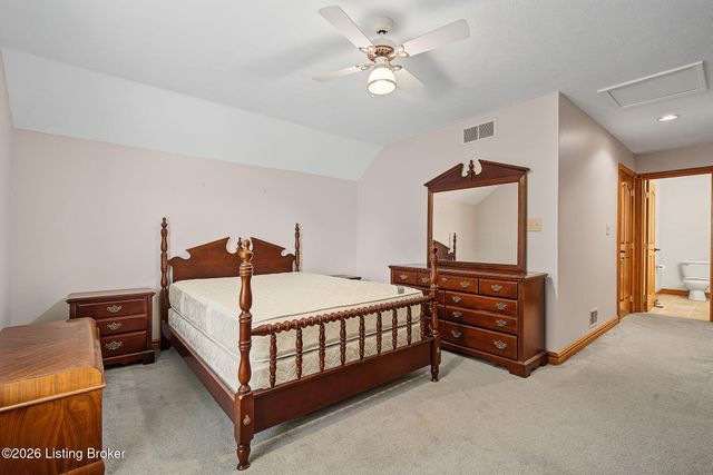 8800 Timberline Dr, Louisville, KY 40291