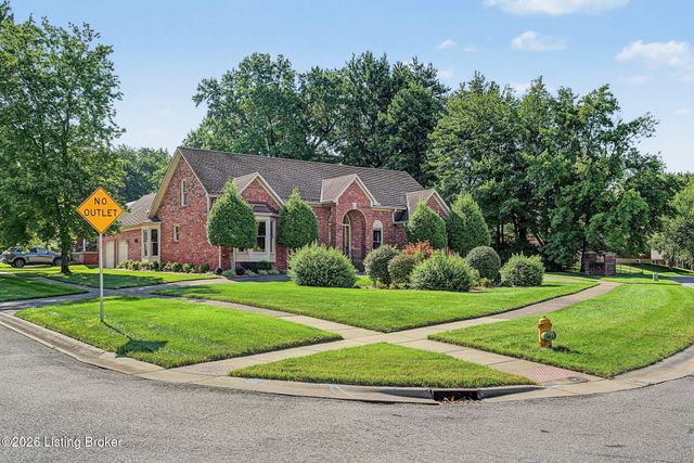 8800 Timberline Dr, Louisville, KY 40291