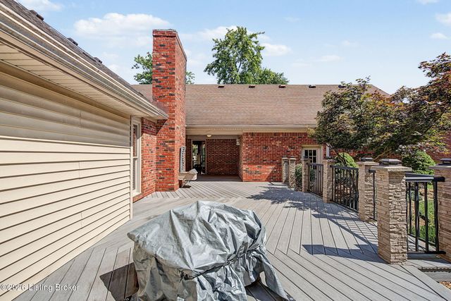 8800 Timberline Dr, Louisville, KY 40291