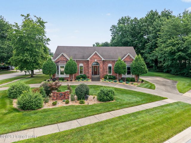 8800 Timberline Dr, Louisville, KY 40291