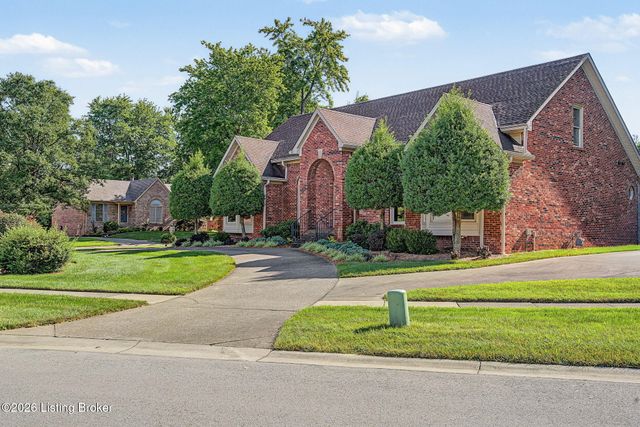 8800 Timberline Dr, Louisville, KY 40291
