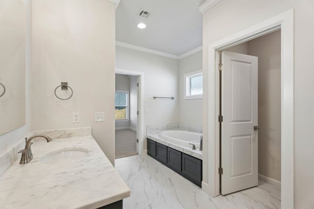 4010 S Dogwood Place, Broken Arrow, OK 74012