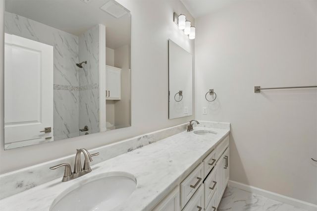 4010 S Dogwood Place, Broken Arrow, OK 74012
