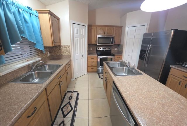 3154 SNOW DRIVE, Deltona, FL 32738