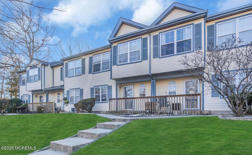 26 Quail Run 26, Bayville, NJ 08721