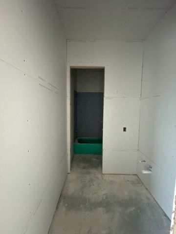 811 Valley Ridge Road, Van Alstyne, TX 75495