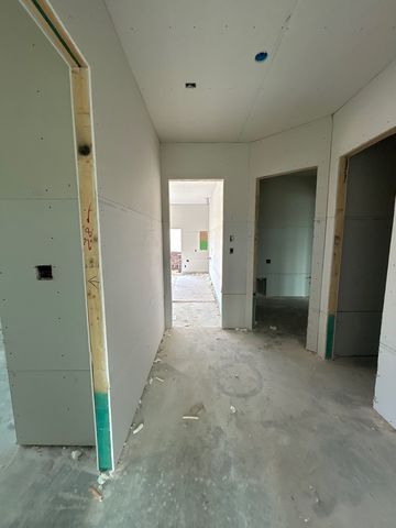 811 Valley Ridge Road, Van Alstyne, TX 75495