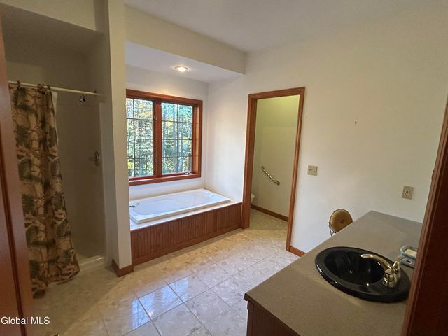 553 Potter Hill Road, Bolton, NY 12814