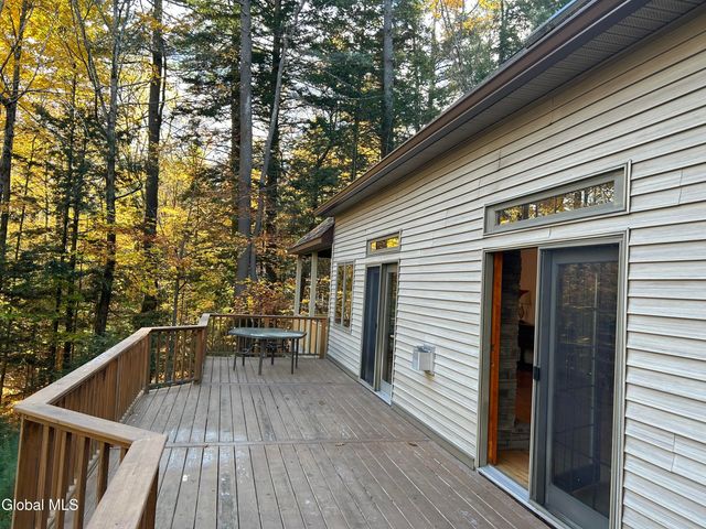 553 Potter Hill Road, Bolton, NY 12814