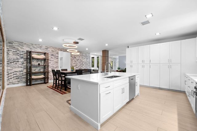 1120 Wallace St, Coral Gables, FL 33134