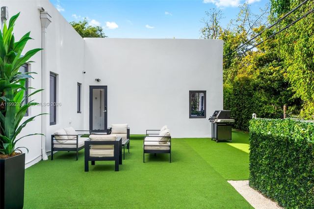 1120 Wallace St, Coral Gables, FL 33134