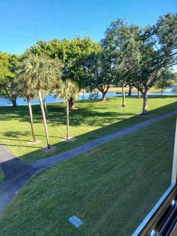 2903 Victoria Circle, Coconut Creek, FL 33066