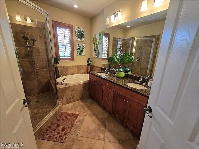 8281 Bibiana WAY 801, Fort Myers, FL 33912