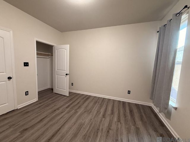 583 Fall River Dr, Baton Rouge, LA 70815