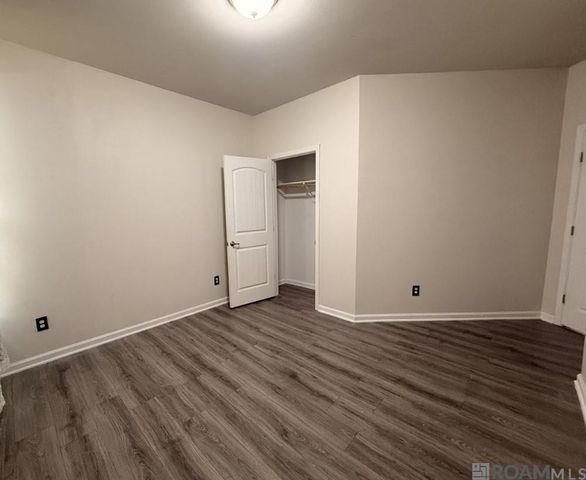 583 Fall River Dr, Baton Rouge, LA 70815